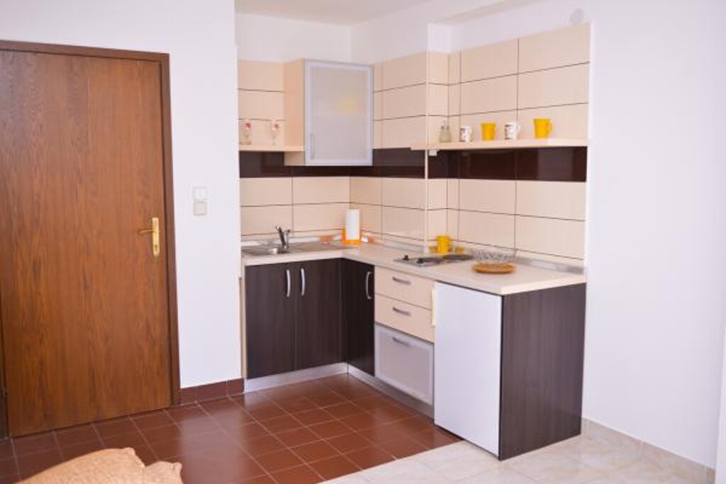 Image 3815256 - 16