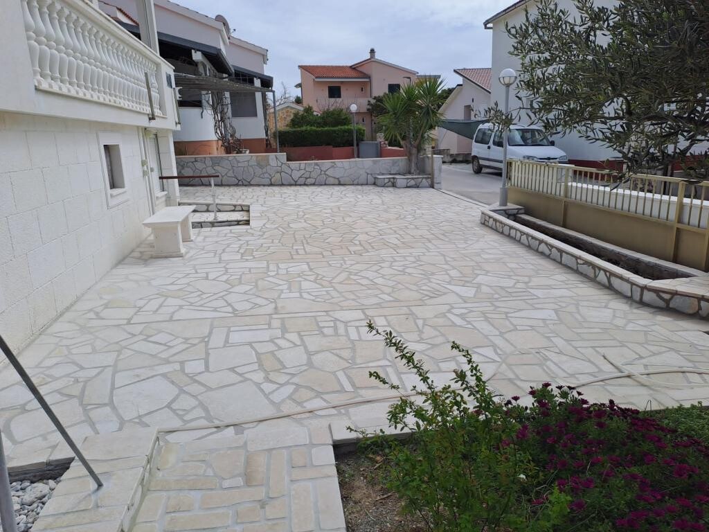 Image 3813391 - 23