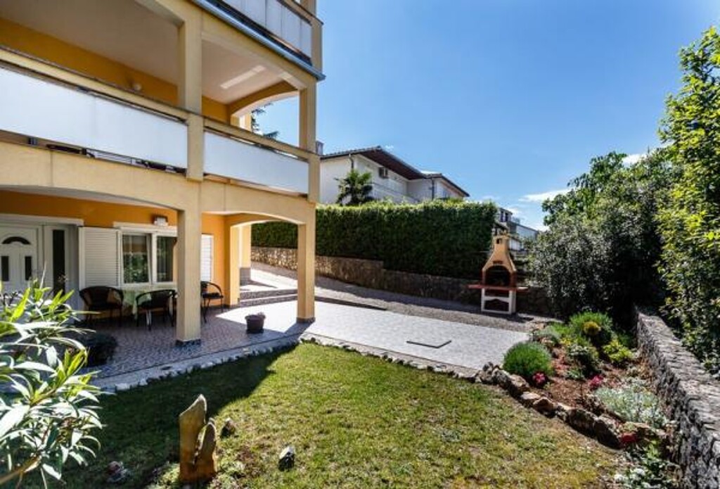 Image 3814019 - 5
