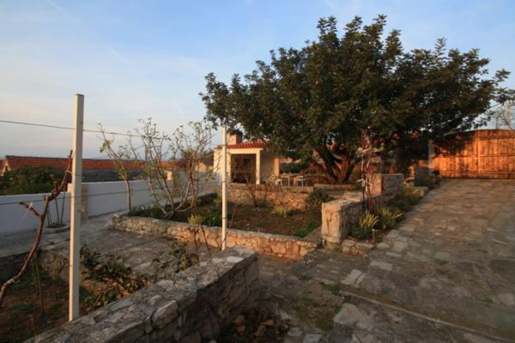 Image 3812892 - 14