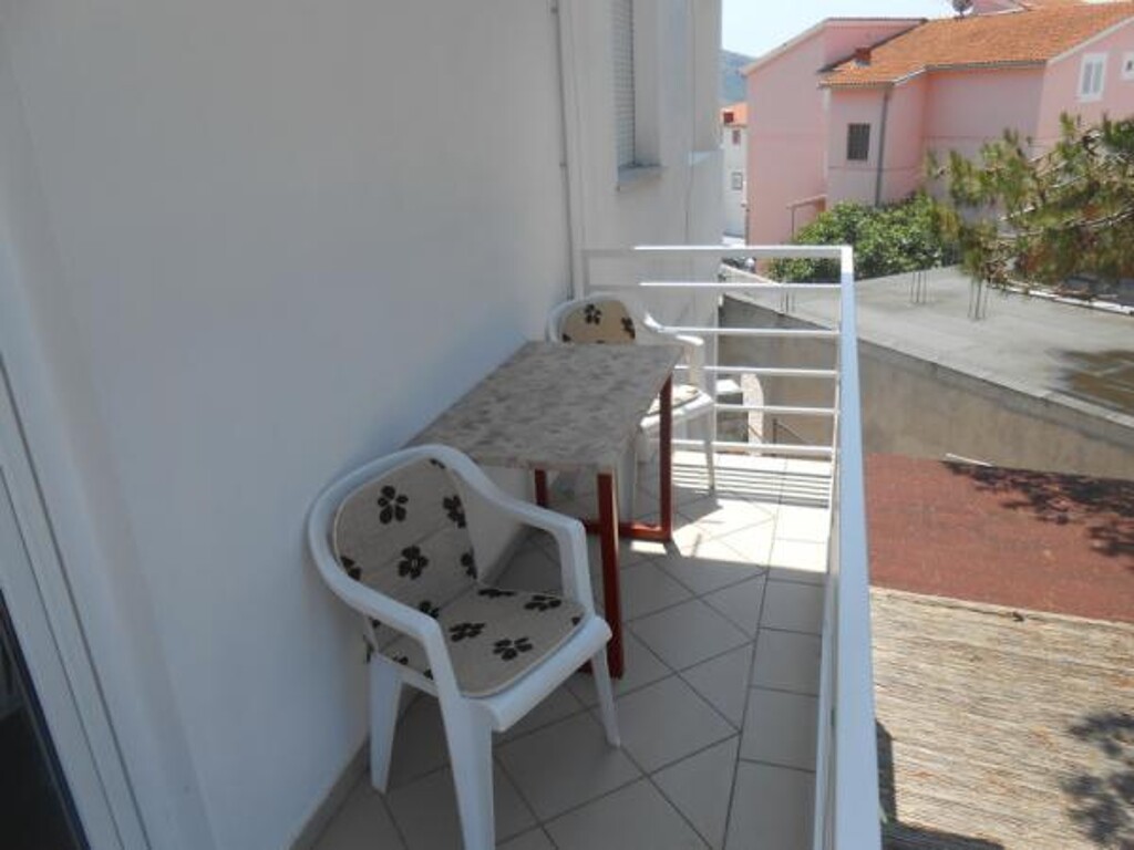 Image 3812950 - 7