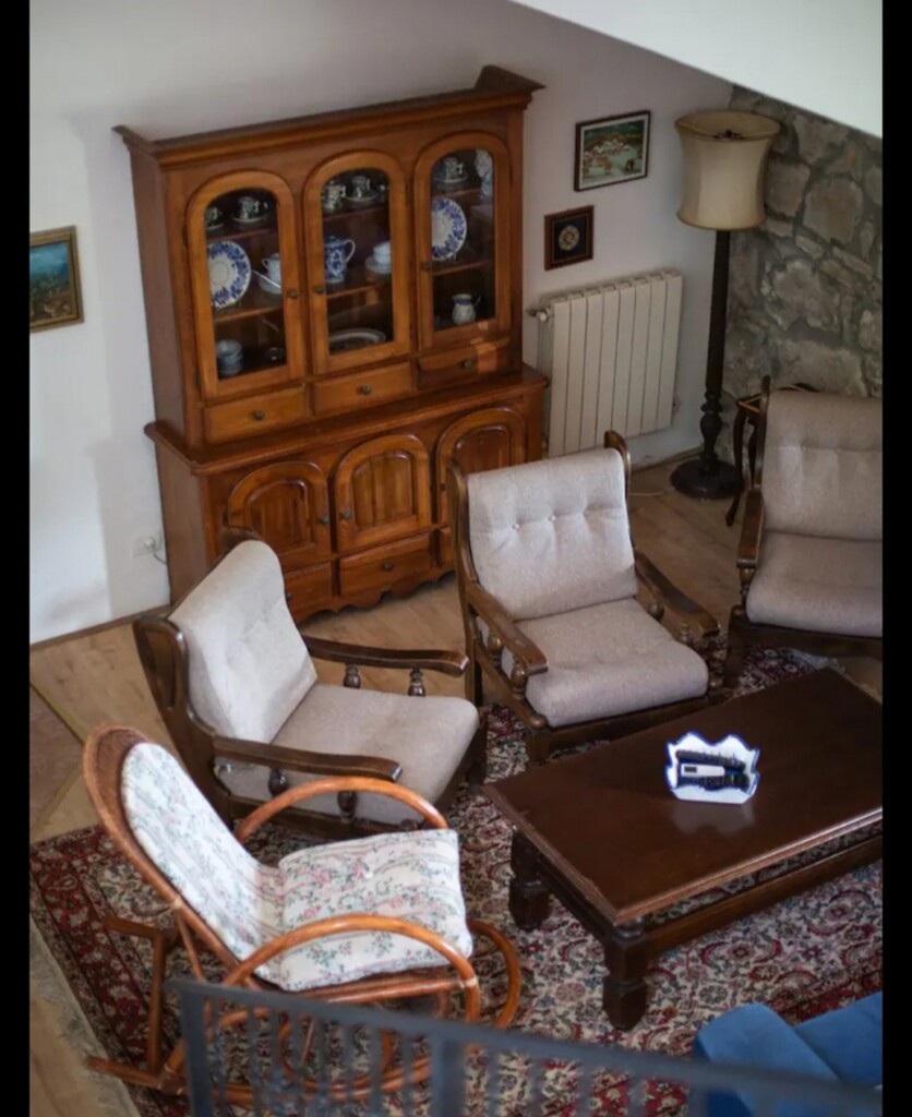 Image 12
