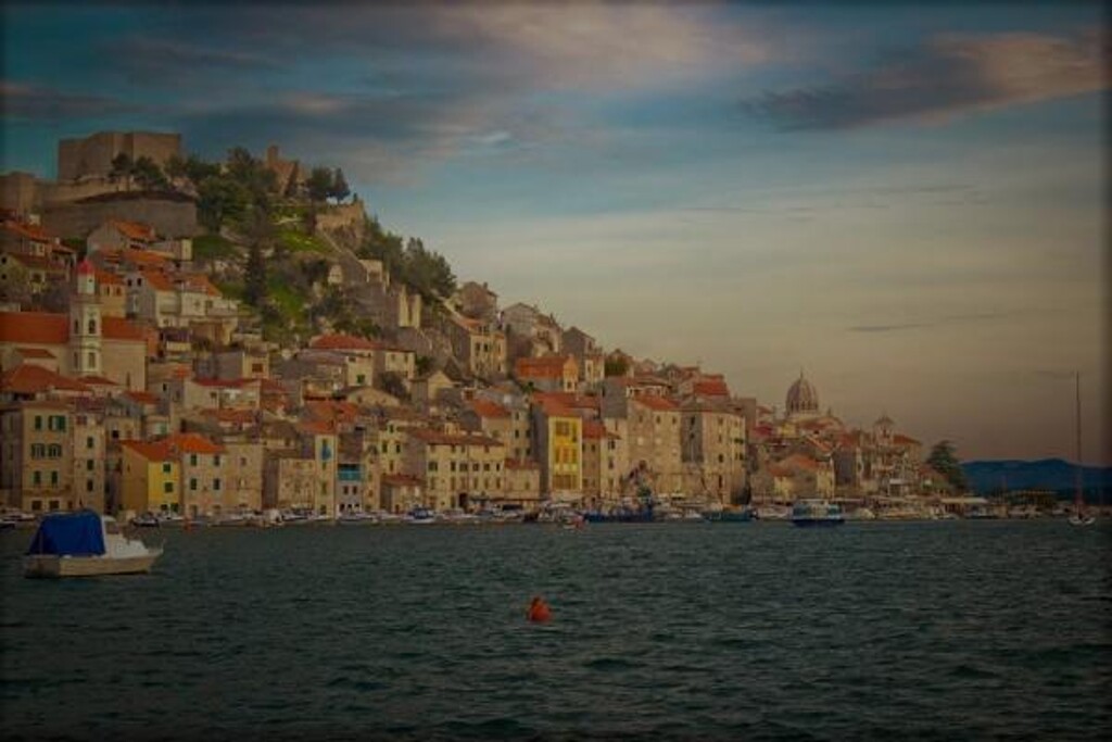Image 3813001 - 30
