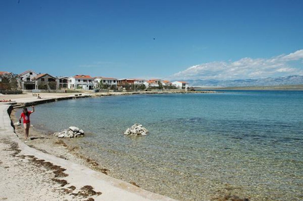 Image 3821817 - 11