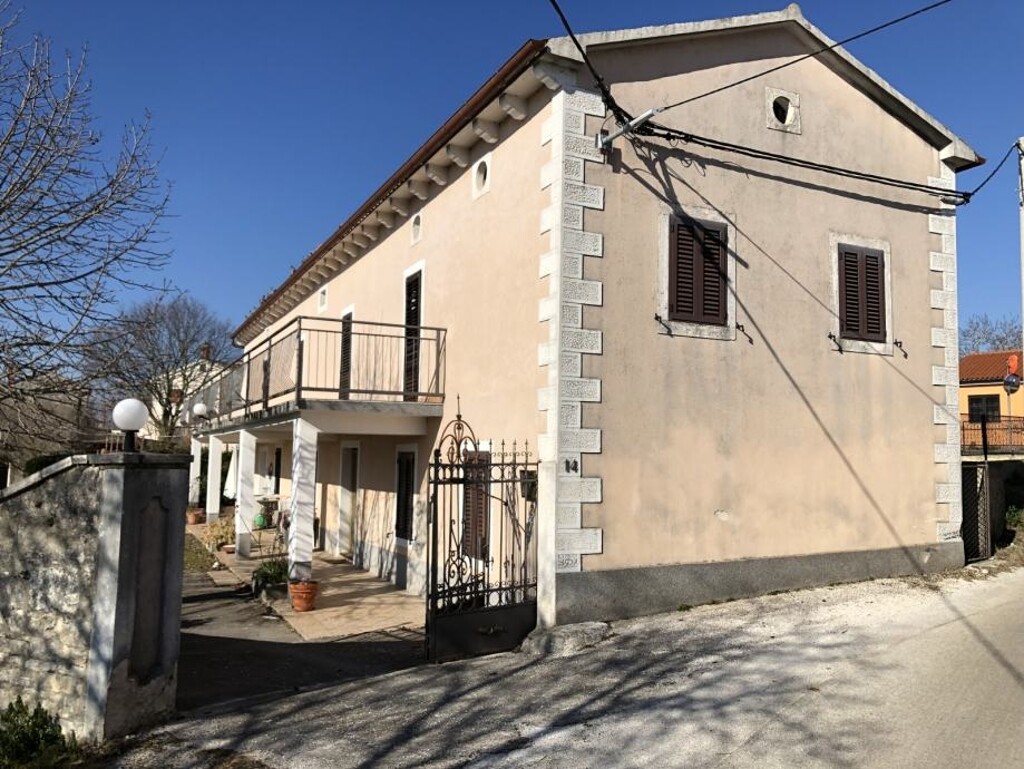 Image 12