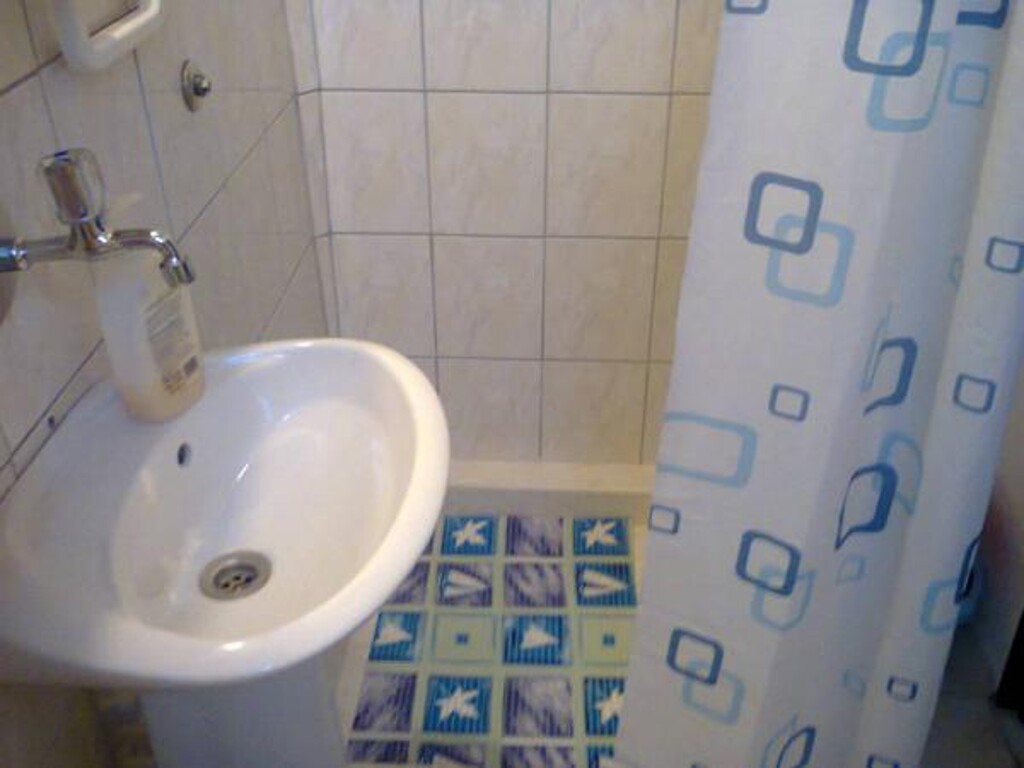 Image 3823628 - 8