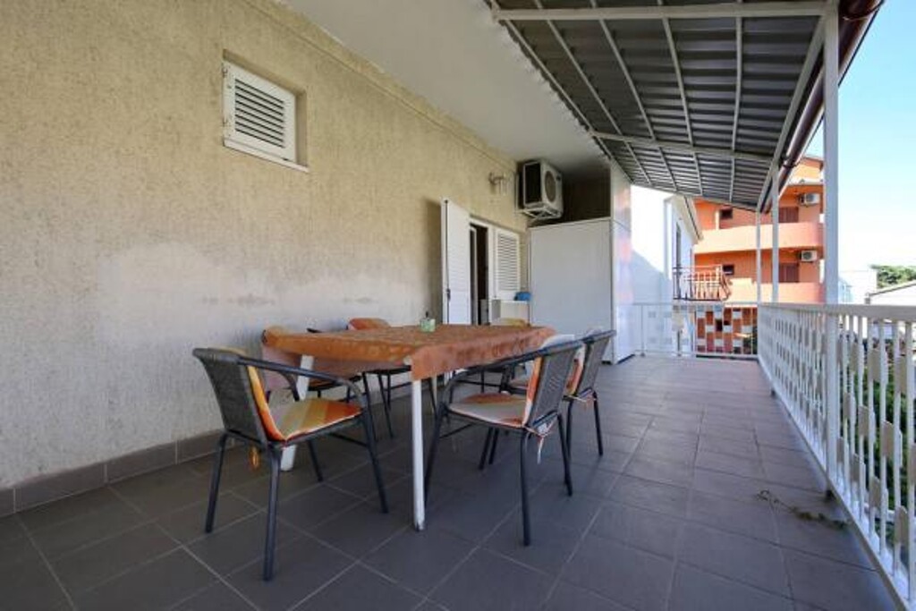 Image 3810573 - 8