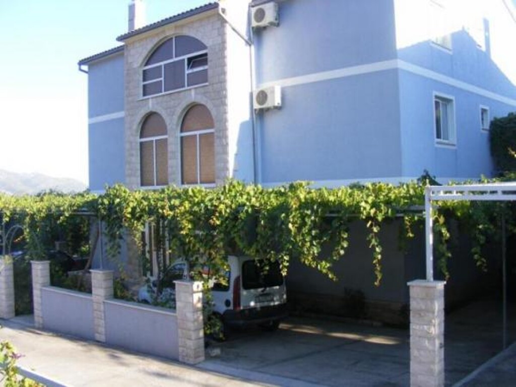 Image 3831979 - 5