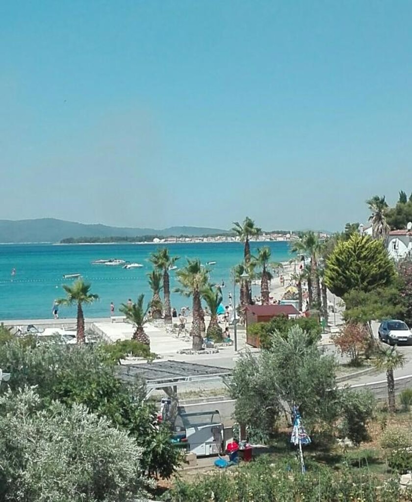 Image 3813010 - 4