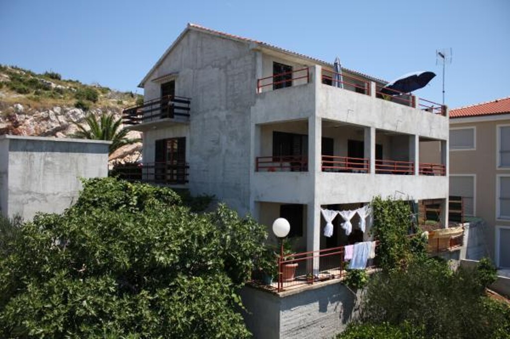 Image 3812000 - 2