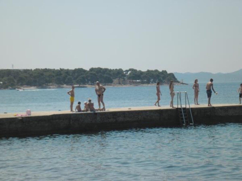 Image 3811754 - 9
