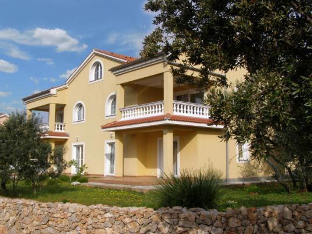 Image 3838656 - 1