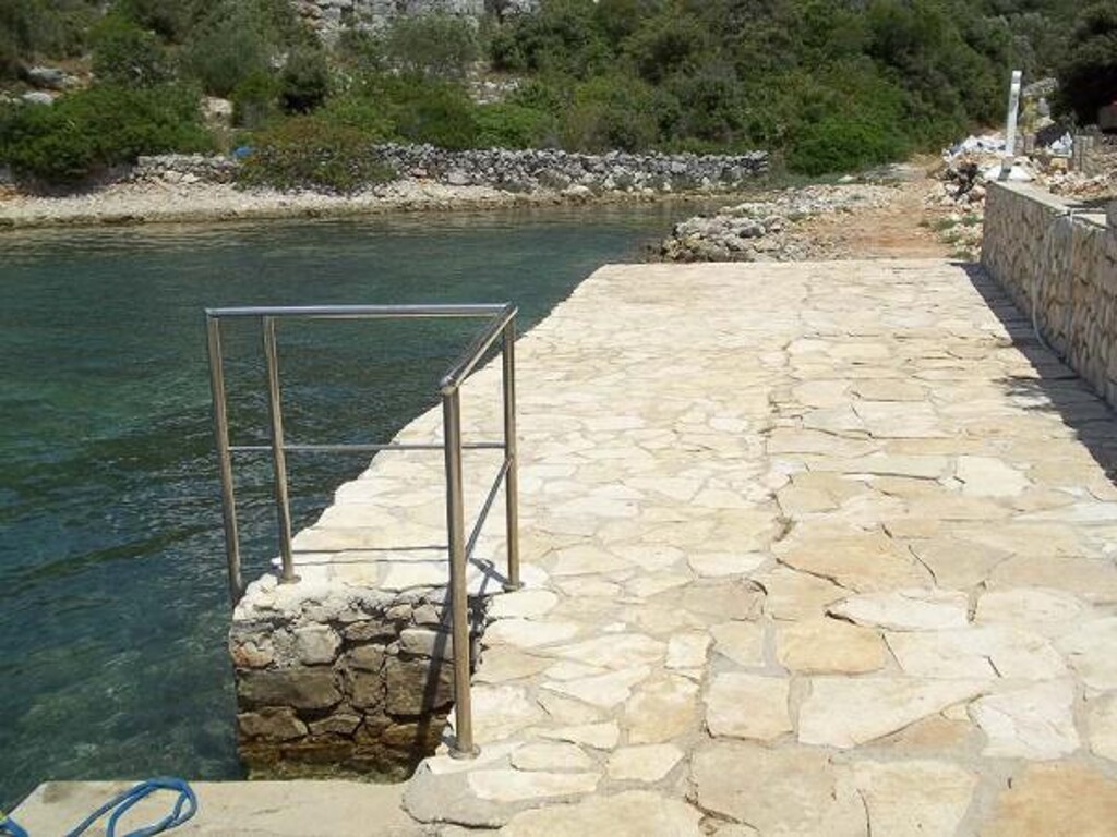 Image 3823624 - 5