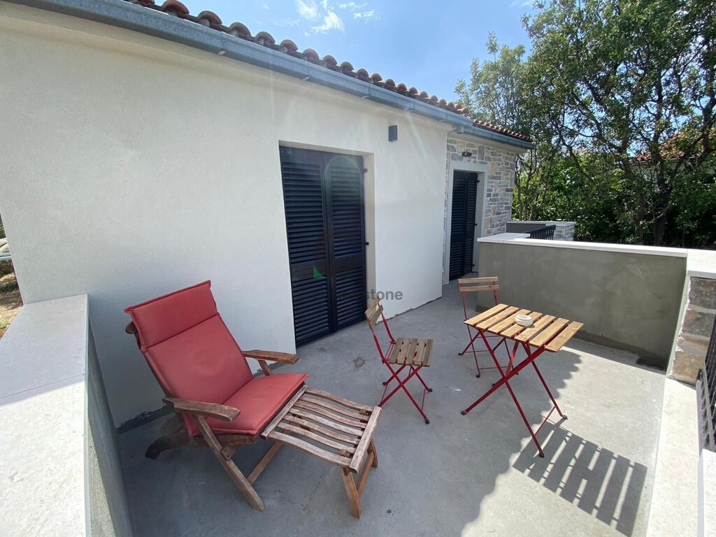 Image 10