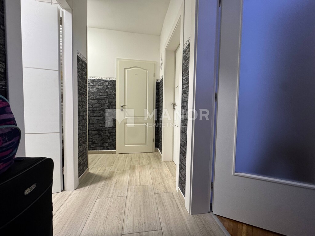 Image 12