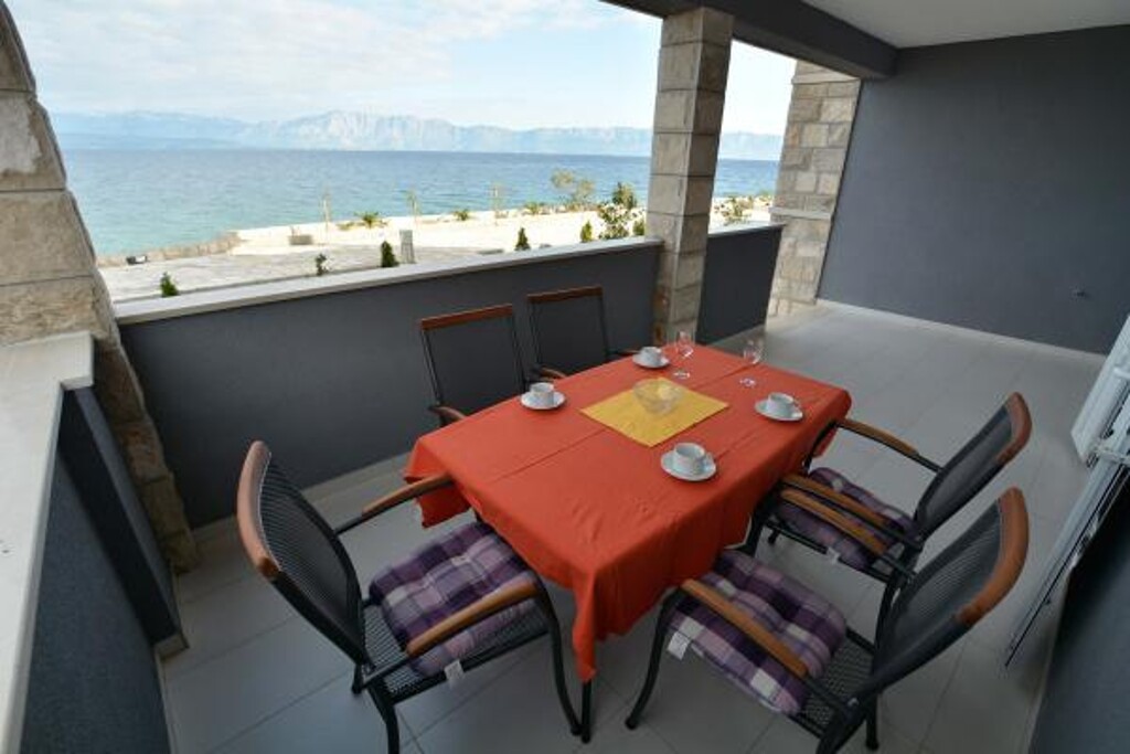 Image 3812764 - 4