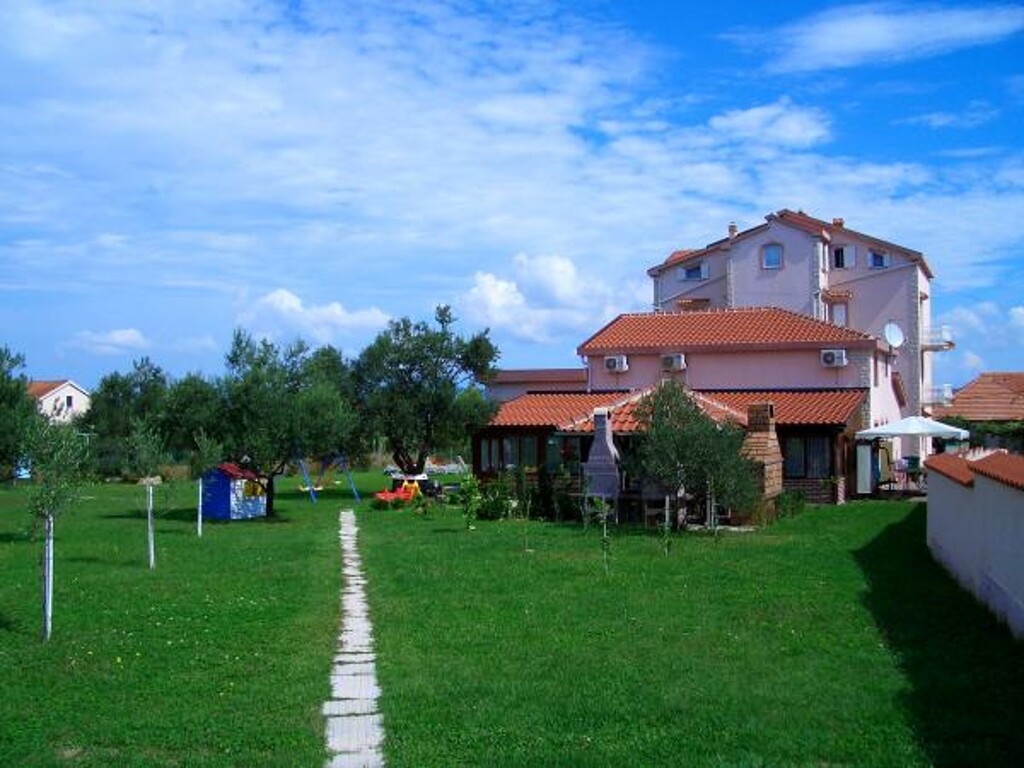 Image 3838659 - 12