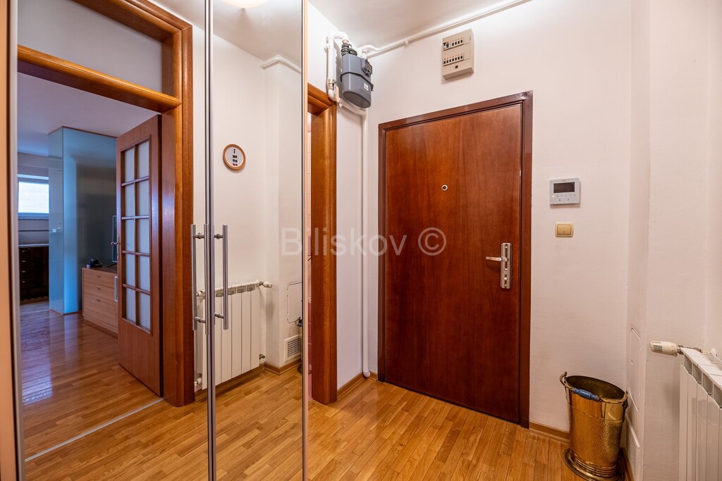 Image 6199346 - 9