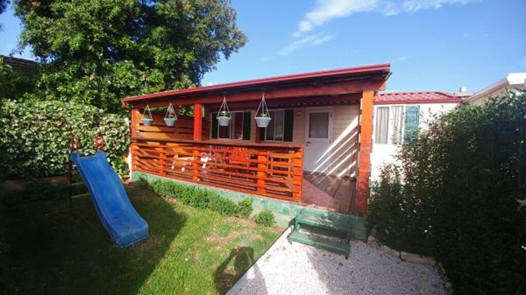 Image 3810854 - 18
