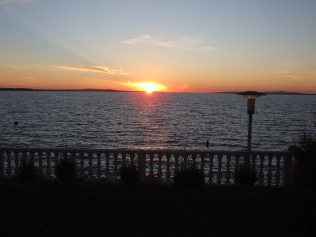 Image 3811360 - 7