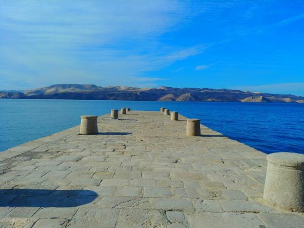 Image 3814578 - 33
