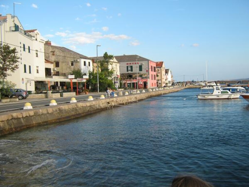 Image 3812551 - 6