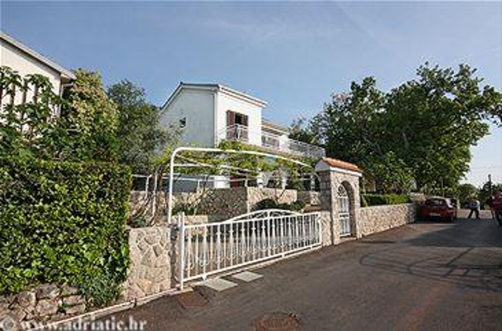 Image 3838457 - 8