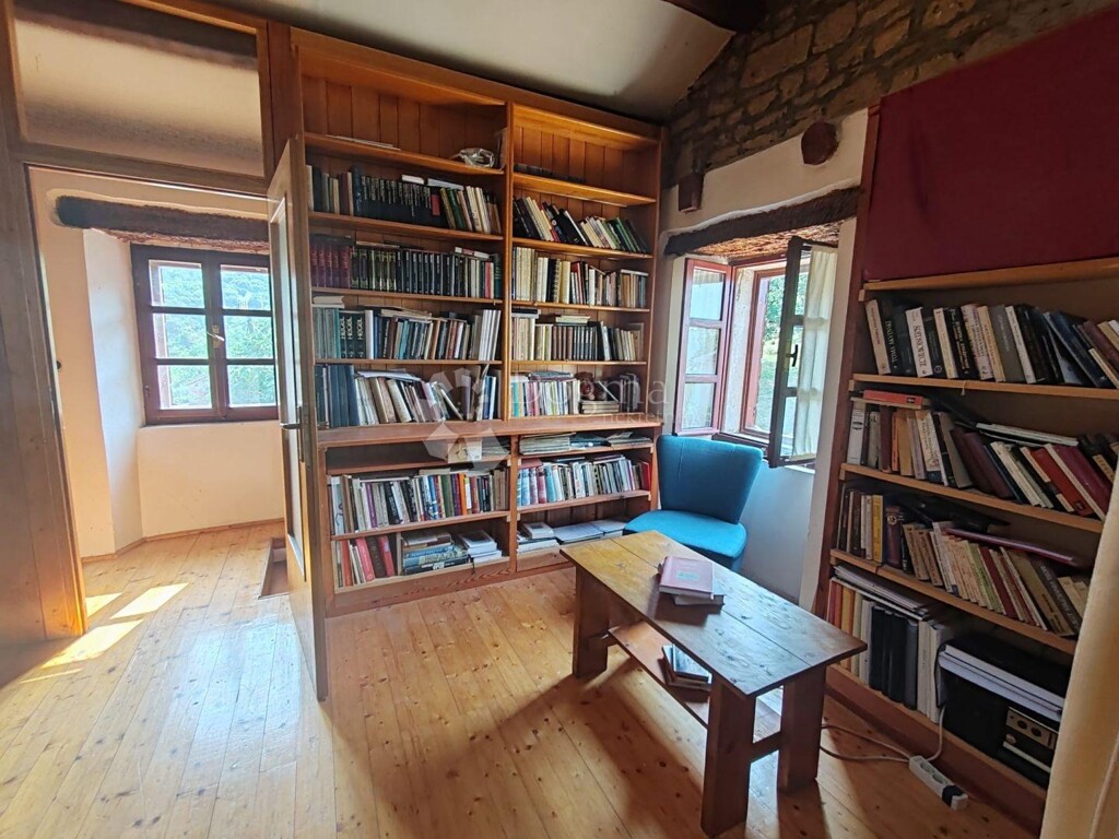Image 10