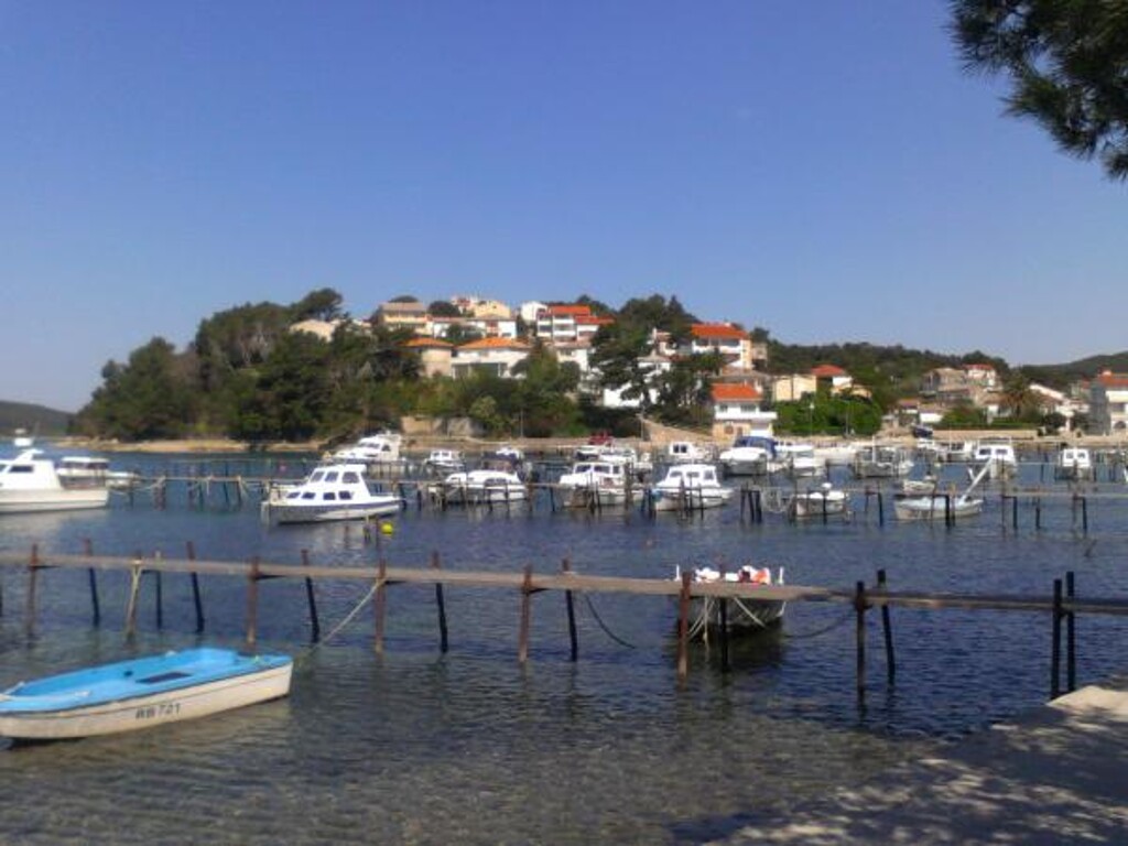 Image 3811581 - 9