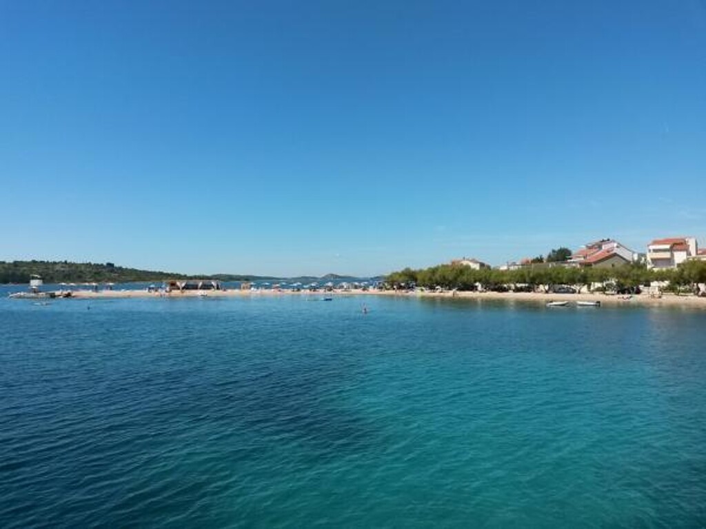Image 3810658 - 7