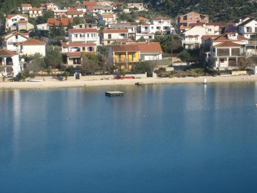 Image 3814373 - 26