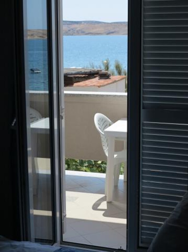 Image 3838991 - 9