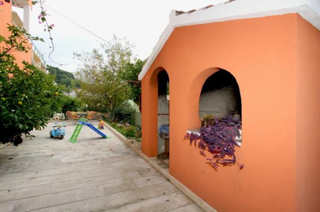 Image 3811126 - 6