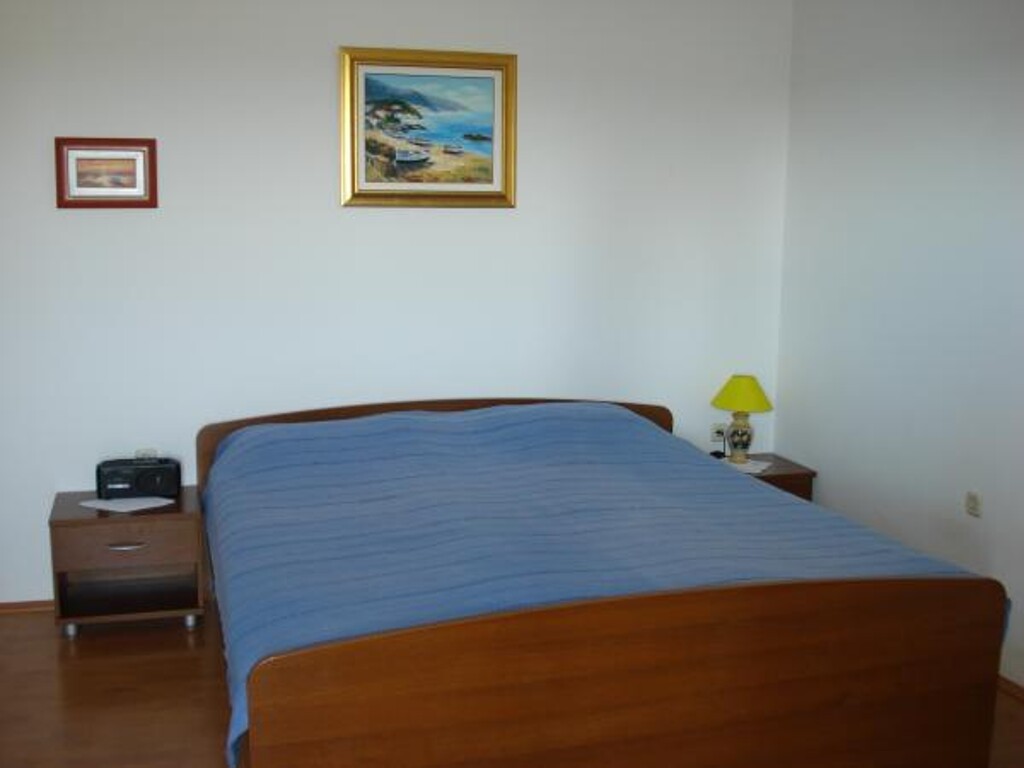 Image 3813644 - 22