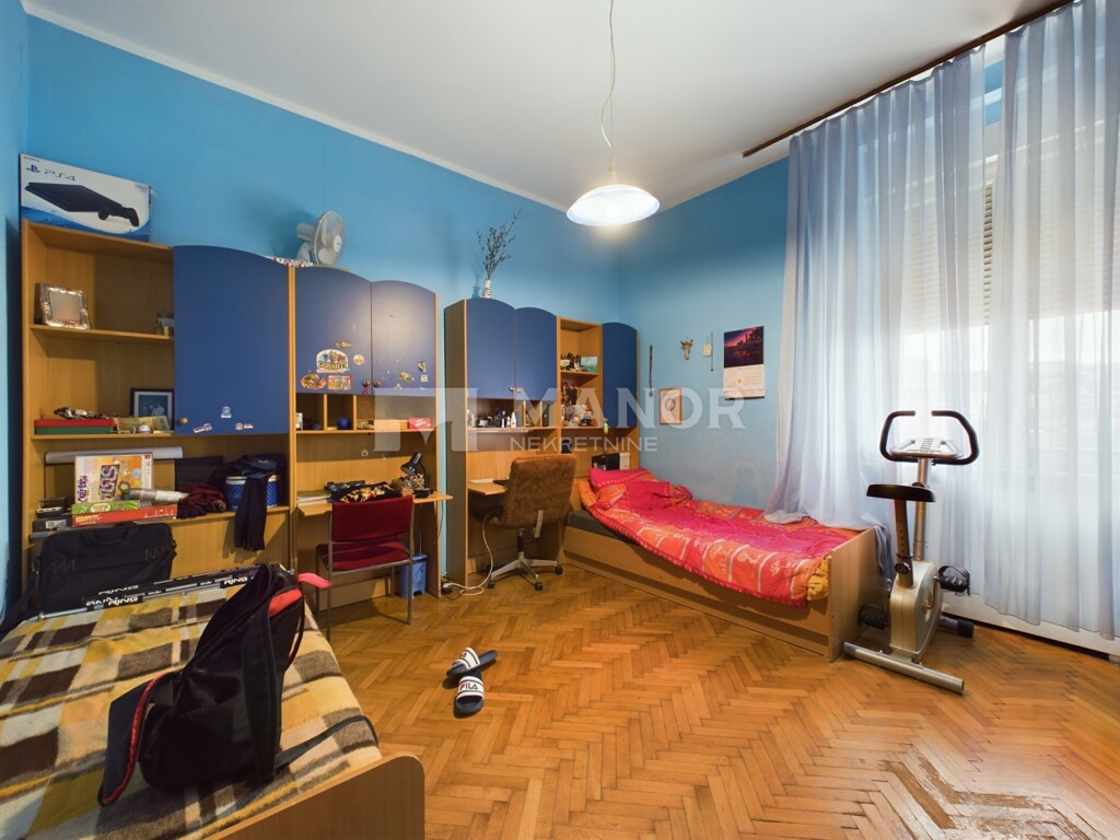 Image 7