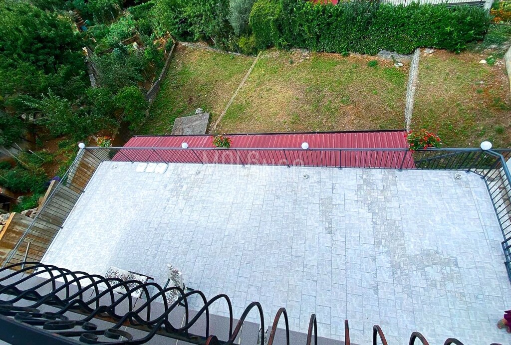 Image 13