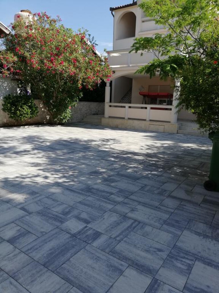 Image 3814855 - 5