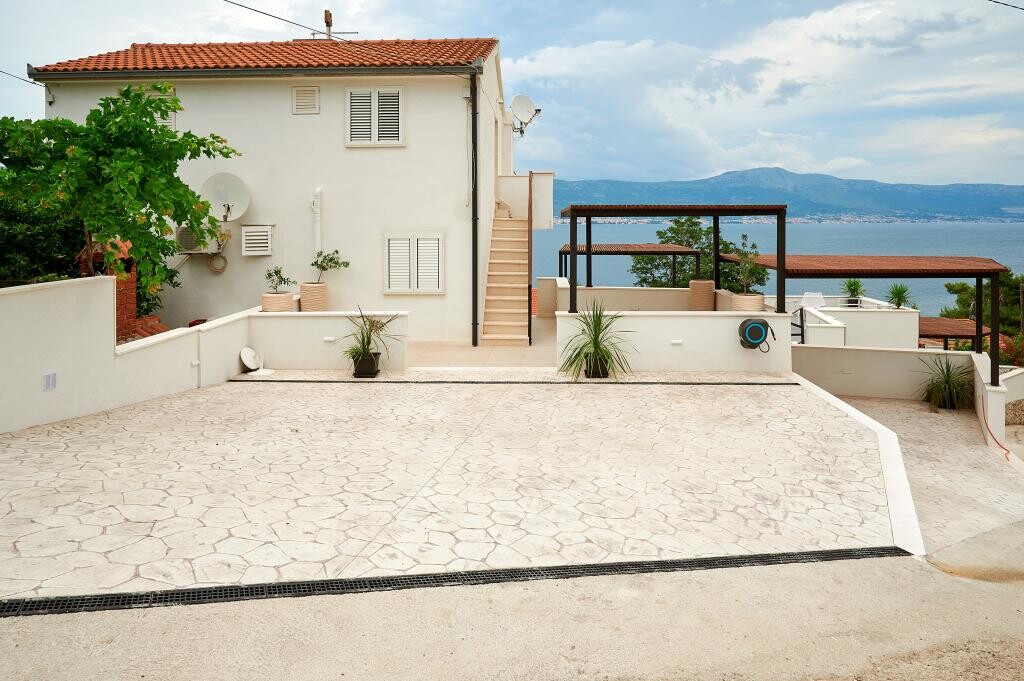 Image 3812975 - 11