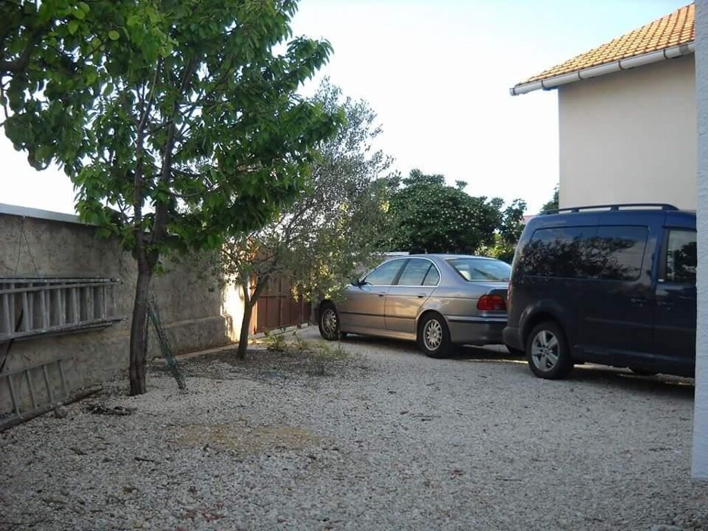 Image 3839058 - 18