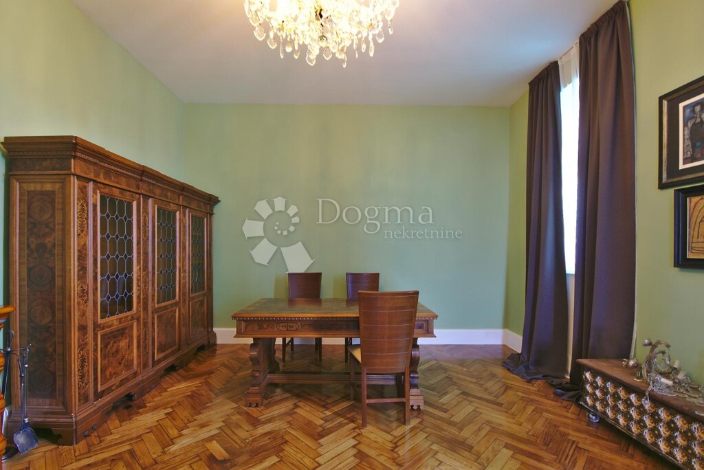 Image 4842995 - 16