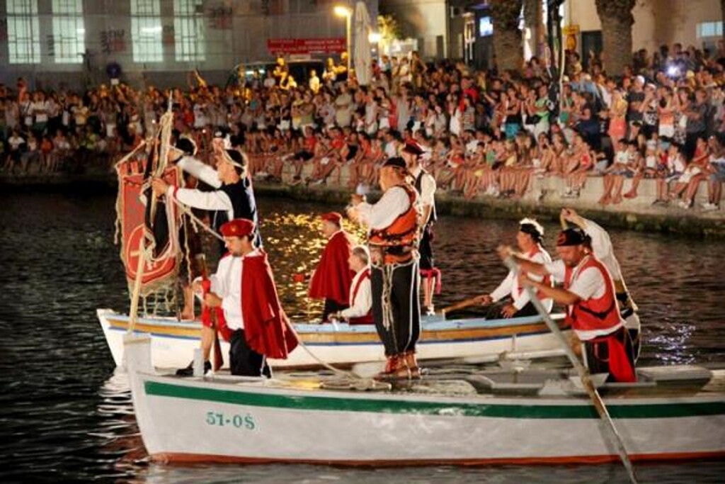 Image 3812028 - 20