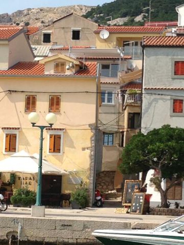 Image 3812358 - 3