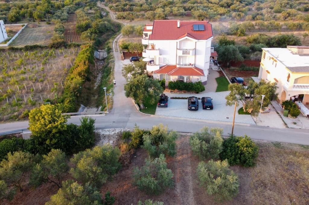 Image 3813517 - 3