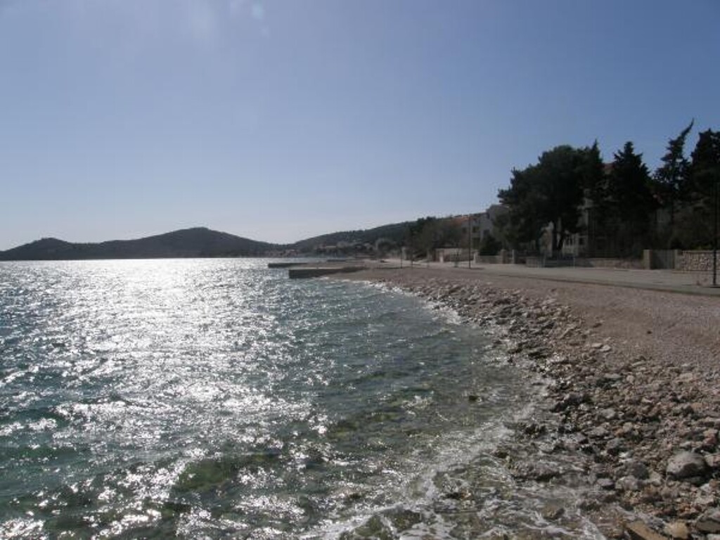 Image 3815192 - 8