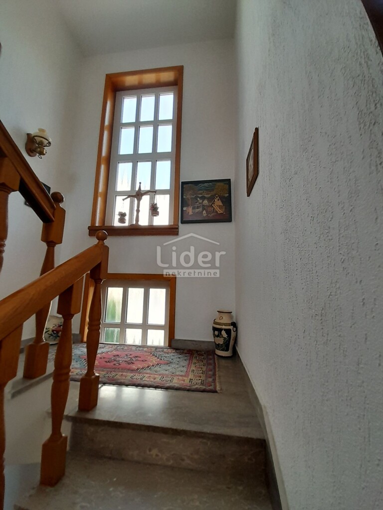 Image 6082432 - 17