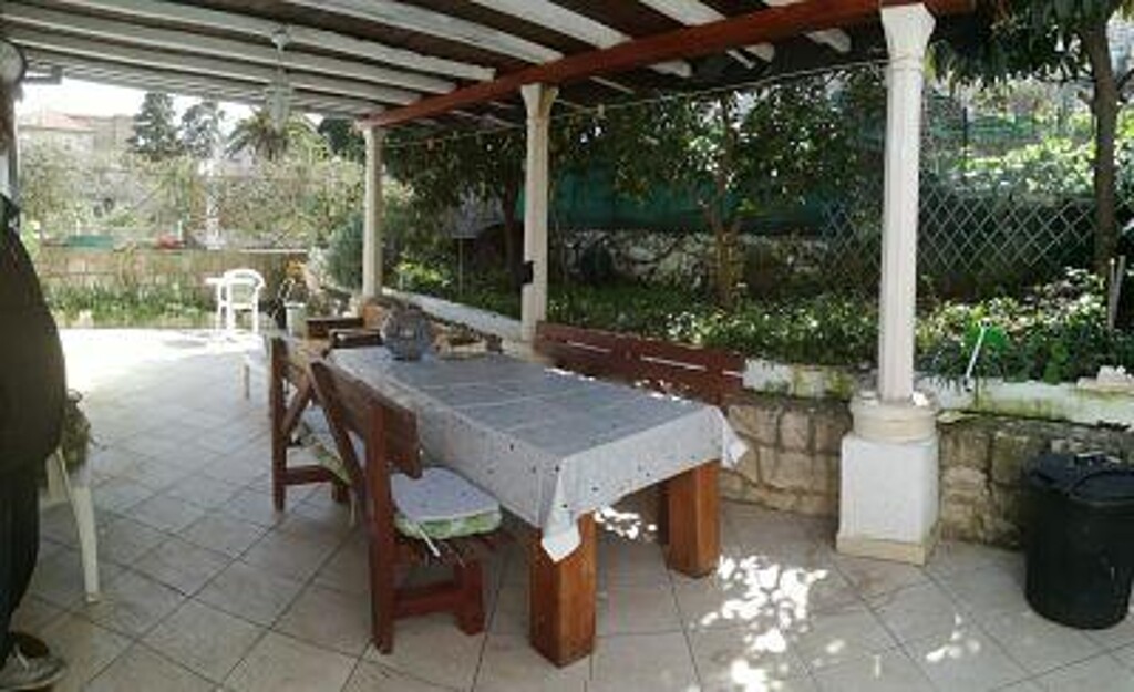 Image 3838601 - 33