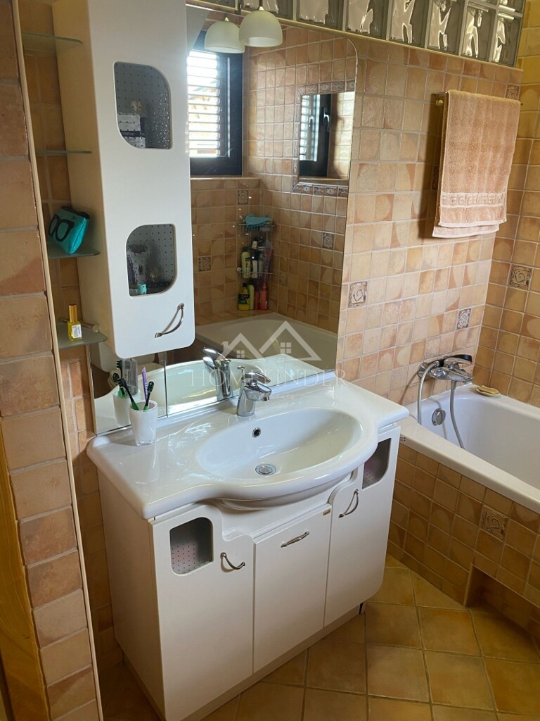 Image 21