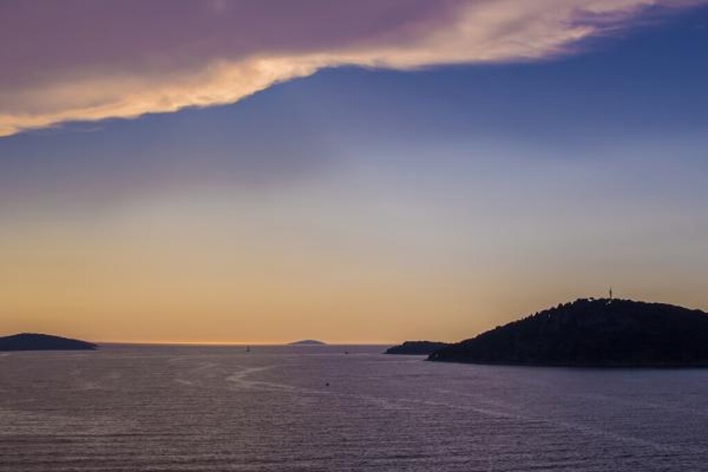 Image 3812330 - 11