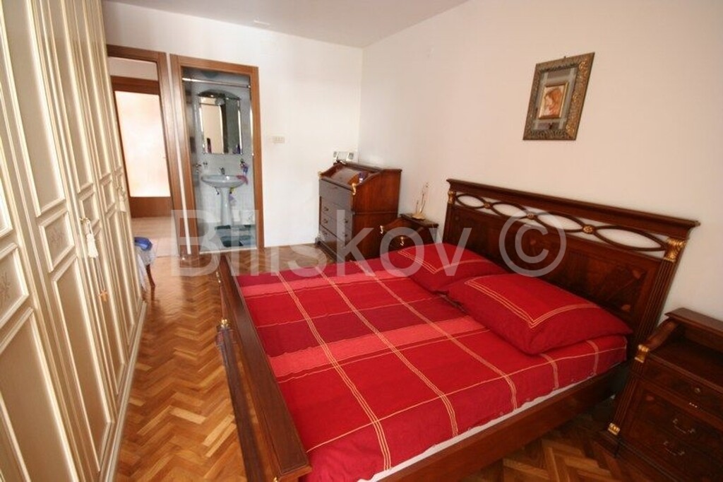 Image 3499605 - 5