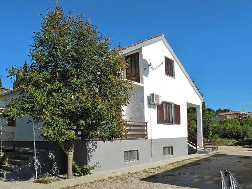 Image 3811853 - 1